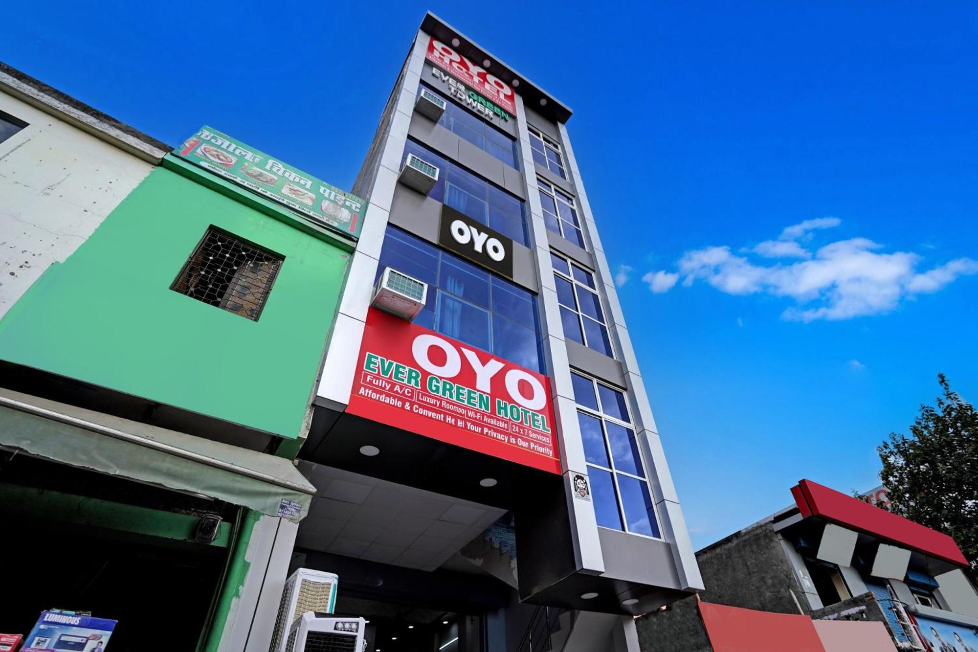 Oyo Flagship Evergreen Tower Hotel Ghaziabad Exterior foto