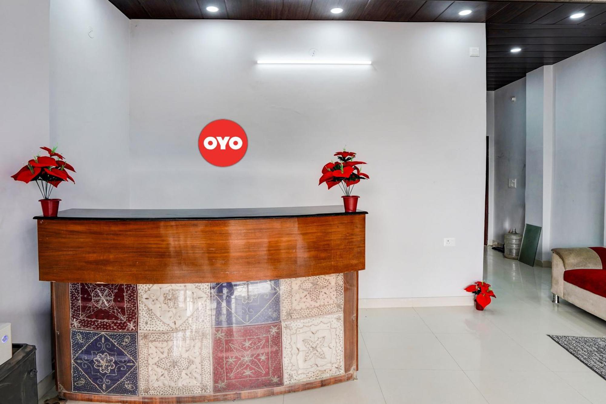 Oyo Flagship Evergreen Tower Hotel Ghaziabad Exterior foto